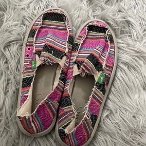 Women’s Printed Sanuk Size 8